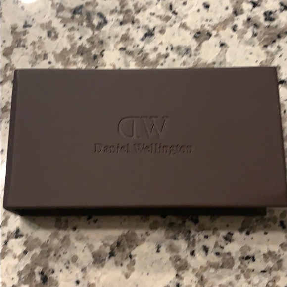 Never worn Daniel Wellington watch ❤️?